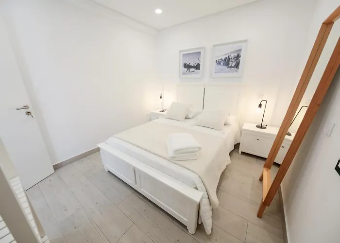 Farol نازاريه