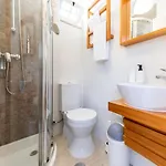 Farol 4* נאזרה