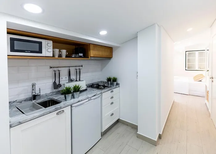 בית הארחה Farol נאזרה